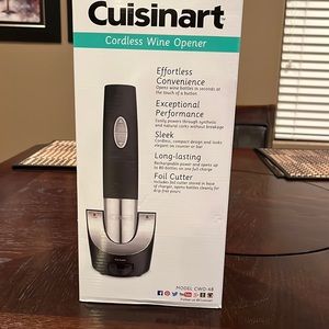 Cuisinart cordless wine opener, new in box